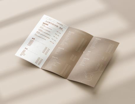 大型折頁印刷廠 - 吉印通自有工廠，設(shè)備先進